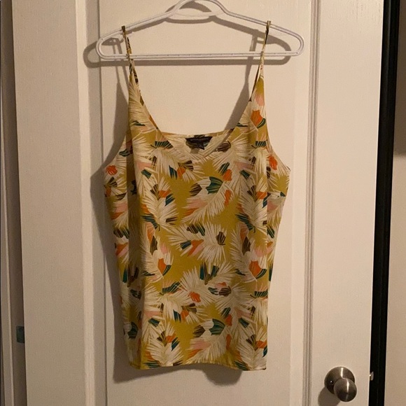 Banana Republic Tank - Picture 1 of 1